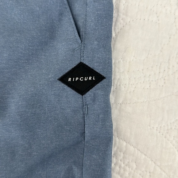 Men’s Rip Curl shorts - Picture 2 of 5